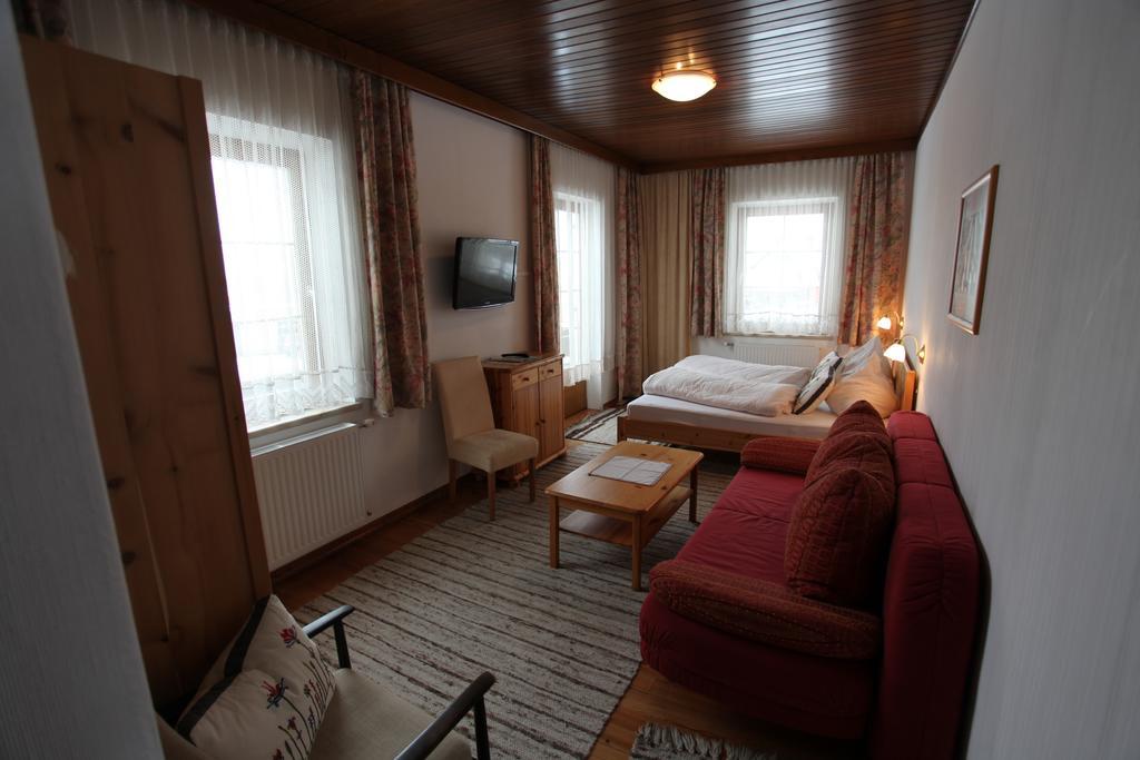 Pension Lipicer Kotschach-Mauthen ภายนอก รูปภาพ
